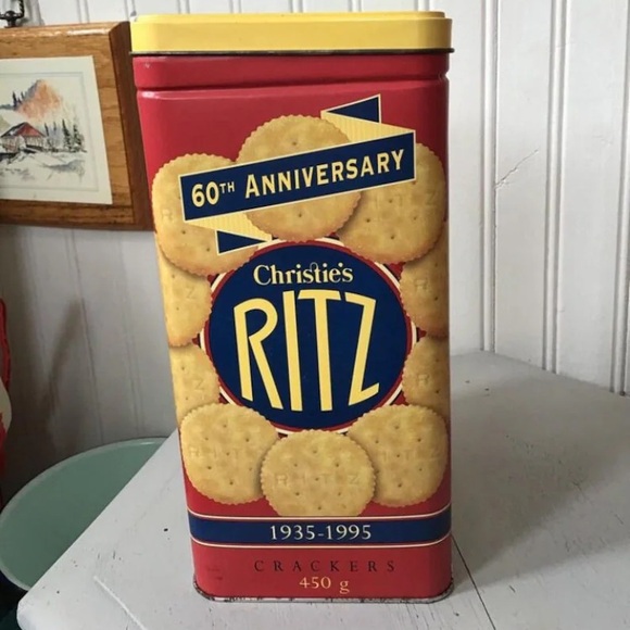 1995 Ritz cracker tin - Picture 4 of 6